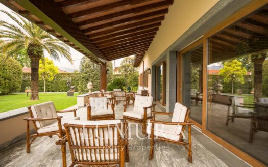 Stunning Renovated Villa in Forte dei Marmi