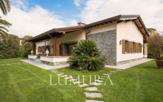 Stunning Renovated Villa in Forte dei Marmi