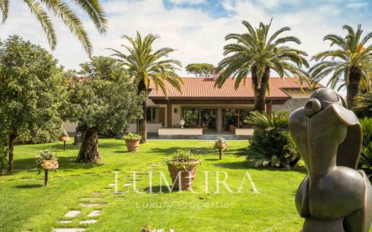 Stunning Renovated Villa in Forte dei Marmi
