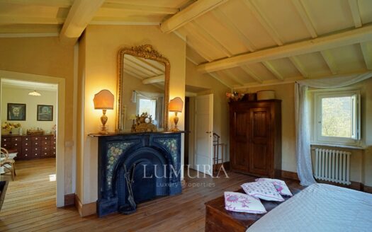 5 Bedrooms Country House in Camaiore