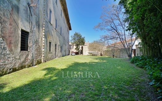 Majestic 18th Century Villa near Pisa