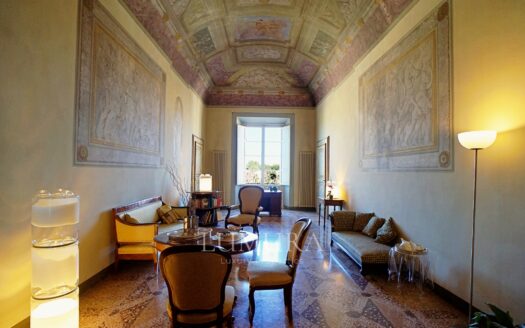 Majestic 18th Century Villa near Pisa