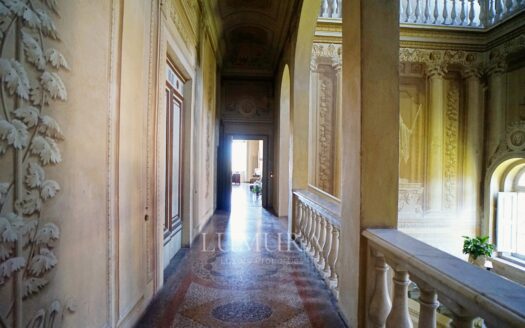 Majestic 18th Century Villa near Pisa