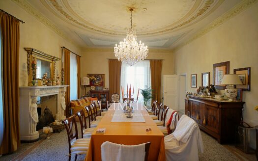 Beachfront 10-Bedroom Villa Near Forte Dei Marmi