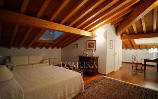 Beachfront 10-Bedroom Villa Near Forte Dei Marmi