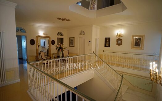 Beachfront 10-Bedroom Villa Near Forte Dei Marmi