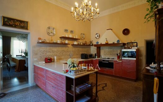 Beachfront 10-Bedroom Villa Near Forte Dei Marmi