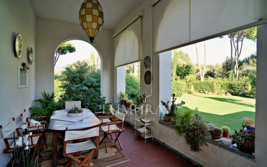 Beachfront 10-Bedroom Villa Near Forte Dei Marmi