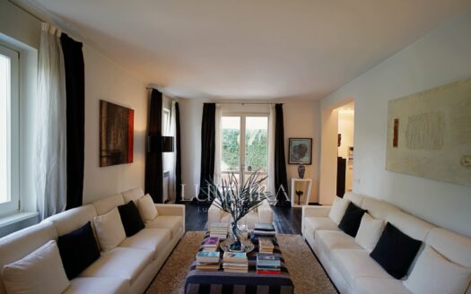 Luxury 6-Bedroom Villa in Forte Dei Marmi