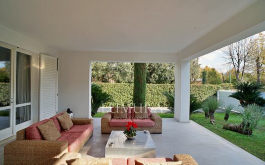 Luxury 6-Bedroom Villa in Forte Dei Marmi