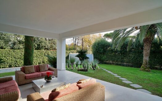 Luxury 6-Bedroom Villa in Forte Dei Marmi