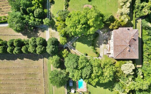 Historic Villa in unparalleled position