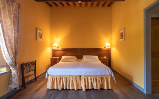 Country retreat with hotel and winery