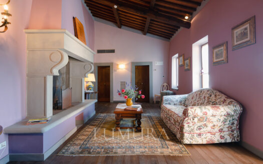 Country retreat with hotel and winery