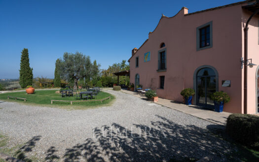 Country retreat with hotel and winery