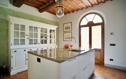 Big portion of lovely 7 bedroom villa