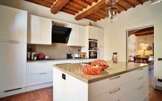 Big portion of lovely 7 bedroom villa