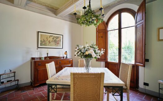 Big portion of lovely 7 bedroom villa