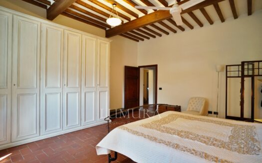 Big portion of lovely 7 bedroom villa