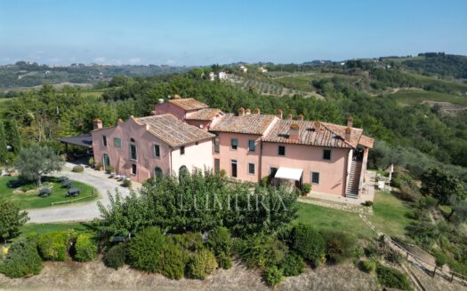 Country retreat with hotel and winery