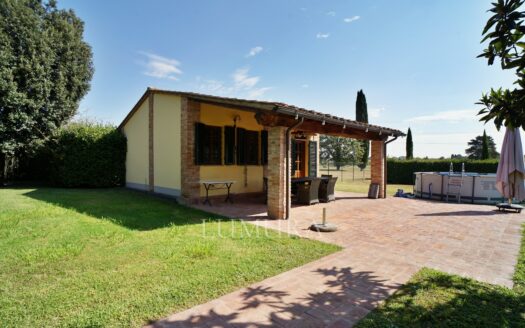 Big portion of lovely 7 bedroom villa