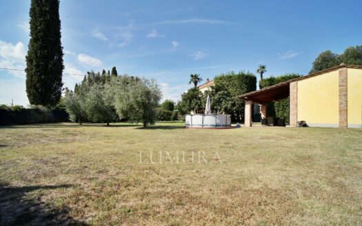 Big portion of lovely 7 bedroom villa