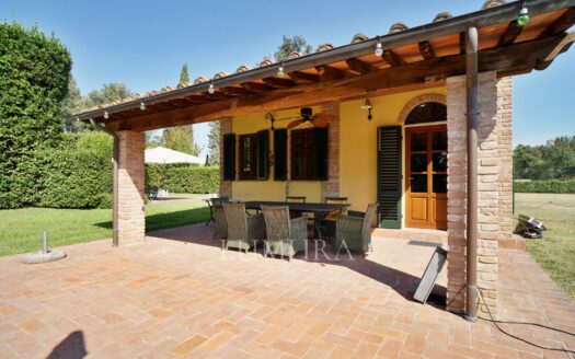 Big portion of lovely 7 bedroom villa