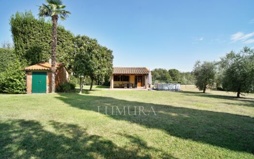 Big portion of lovely 7 bedroom villa