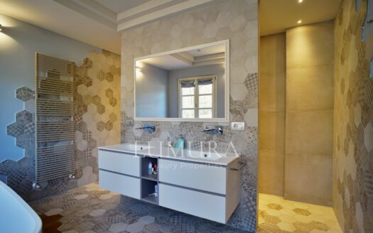 Turnkey House with Olive Grove