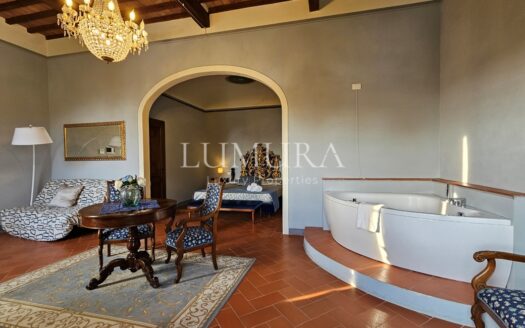 Luxury Villa Hotel with Restaurant