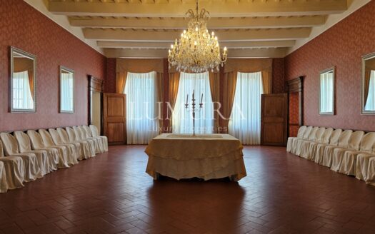 Luxury Villa Hotel with Restaurant