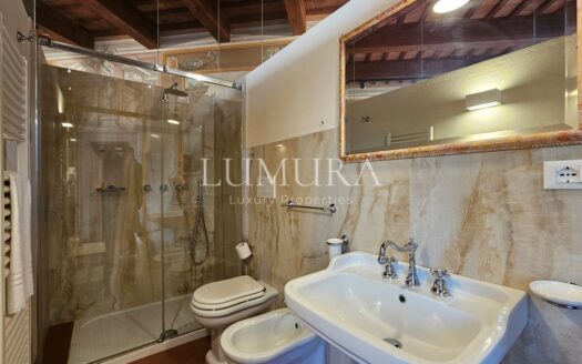 Luxury Villa Hotel with Restaurant