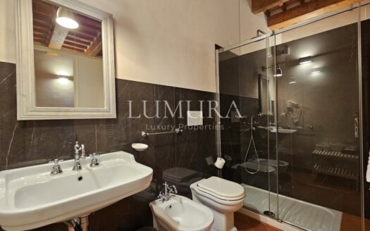 Luxury Villa Hotel with Restaurant