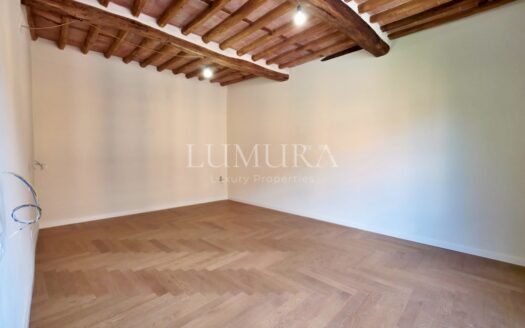 3-Bedroom Apartment in the Center of Lucca