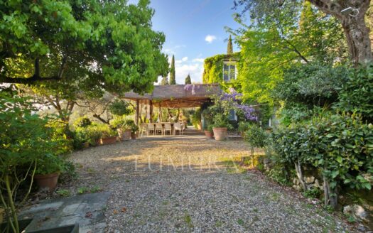 Rare Gem with Sea View