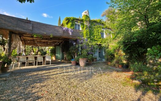 Rare Gem with Sea View