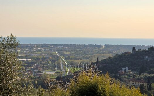 Rare Gem with Sea View