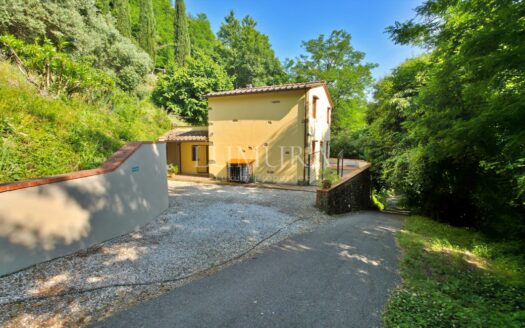 Sustainable Tuscan Estate with Superb Views