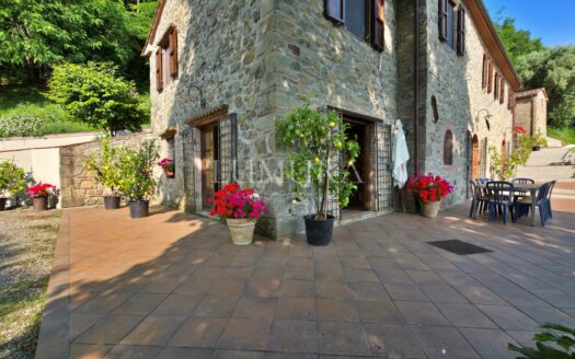 Sustainable Tuscan Estate with Superb Views