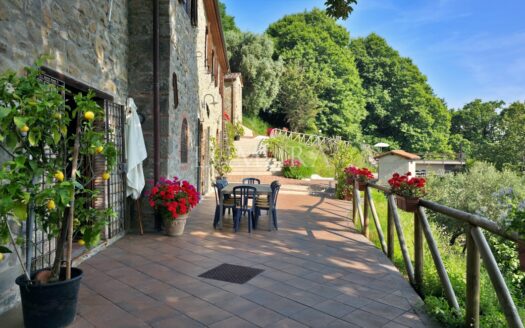 Sustainable Tuscan Estate with Superb Views