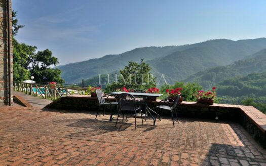 Sustainable Tuscan Estate with Superb Views