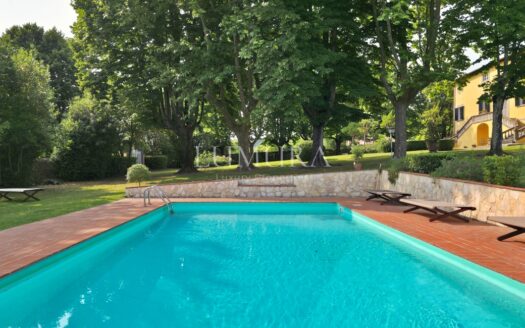 Historic Villa in unparalleled position