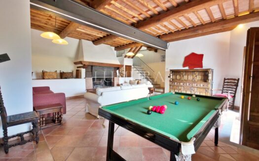 Sustainable Tuscan Estate with Superb Views