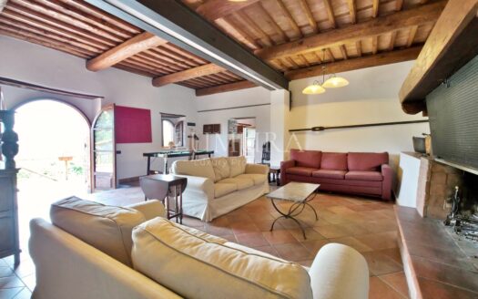 Sustainable Tuscan Estate with Superb Views