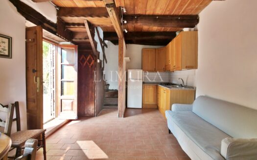 Sustainable Tuscan Estate with Superb Views