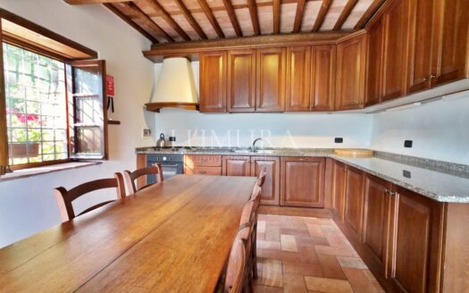 Sustainable Tuscan Estate with Superb Views