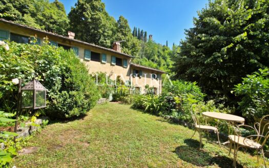 Magical Tuscan Hamlet with 14 Hectares near Lucca
