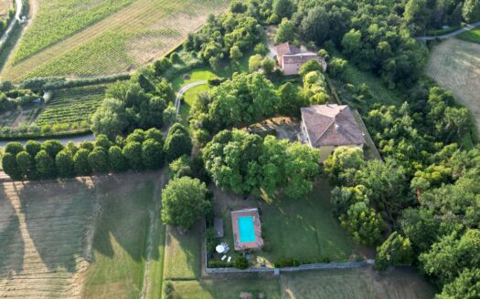 Historic Villa in unparalleled position