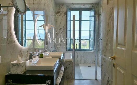 16-Bedroom Villa Close to Lucca
