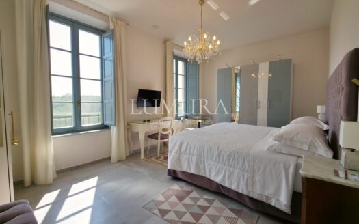 16-Bedroom Villa Close to Lucca